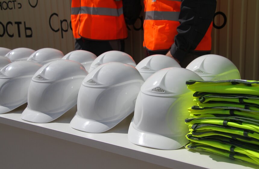 Мэр заложил памятную капсулу в основание бассейна "Лужники" 7 фото