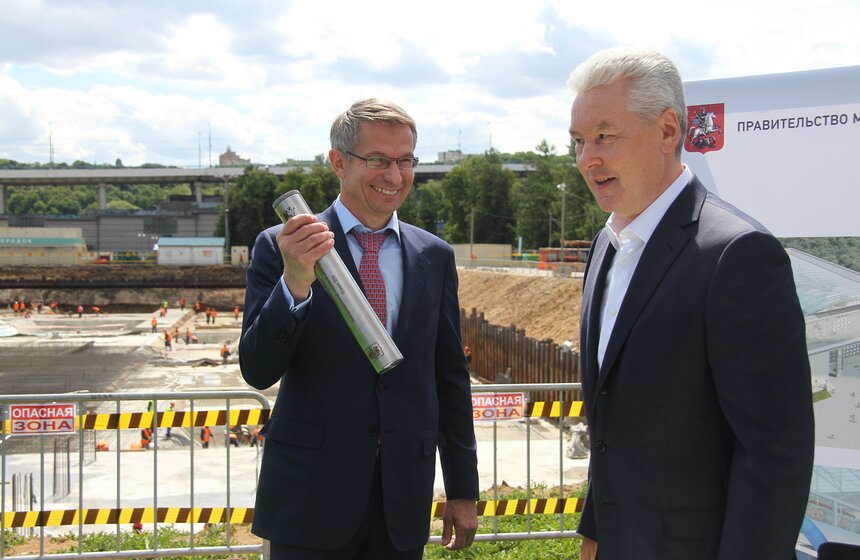 Мэр заложил памятную капсулу в основание бассейна "Лужники" 16 фото