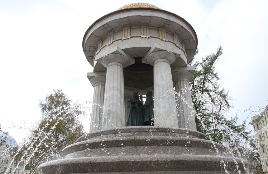 28 апреля вновь заработали столичные фонтаны 6 фото