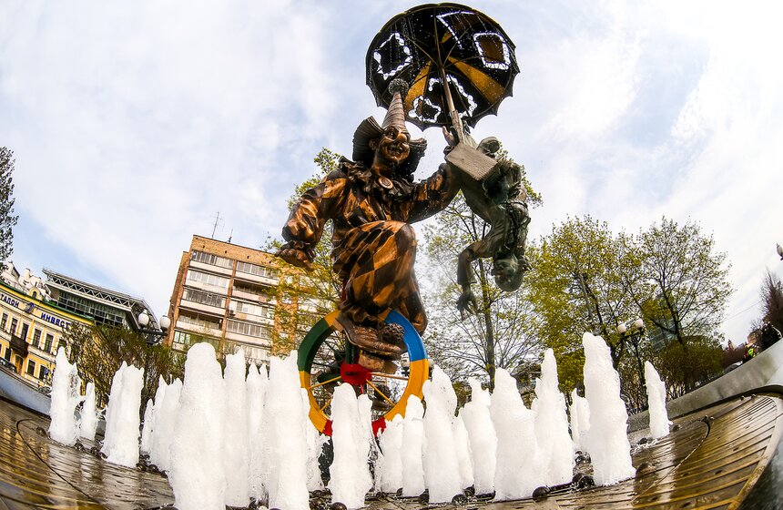 28 апреля вновь заработали столичные фонтаны 20 фото