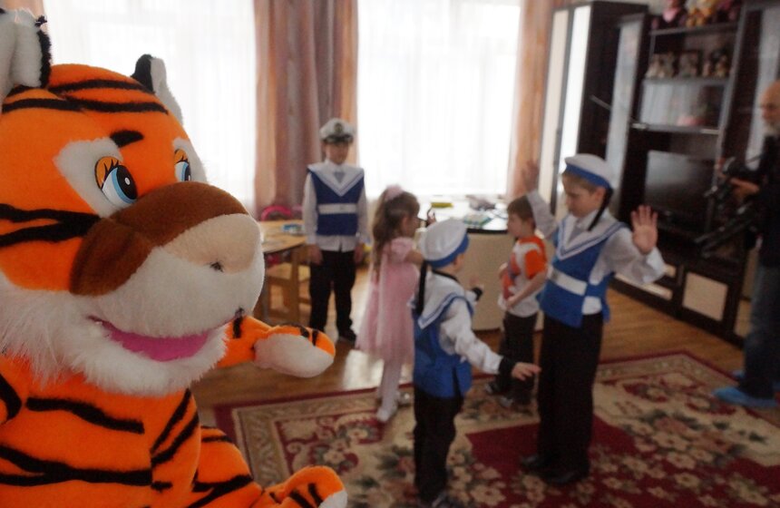 В 24 столичных детских домах прошел "День аиста" 5 фото