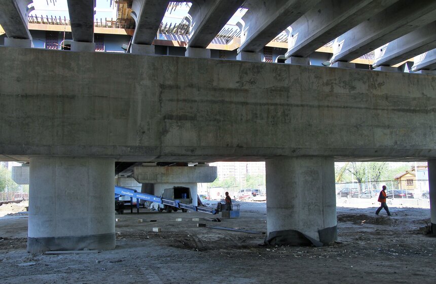 Мэр осмотрел строительство развязки на Волгоградском проспекте 4 фото