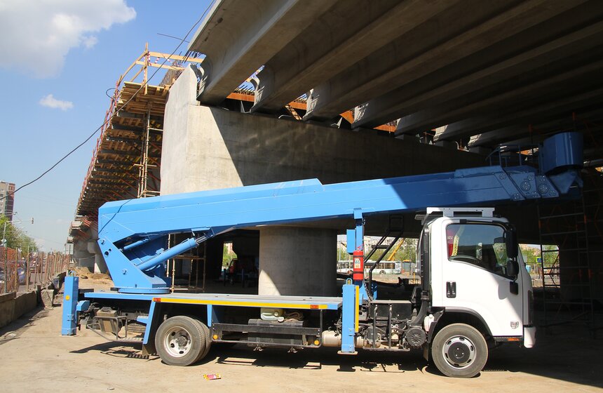 Мэр осмотрел строительство развязки на Волгоградском проспекте 3 фото