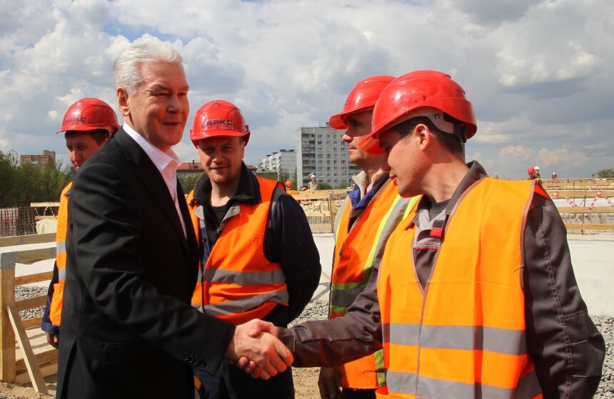 Мэр осмотрел строительство развязки на Волгоградском проспекте 10 фото