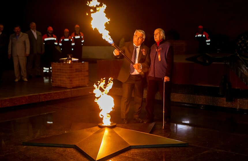 Торжественная церемония профилактики Вечного огня 10 фото