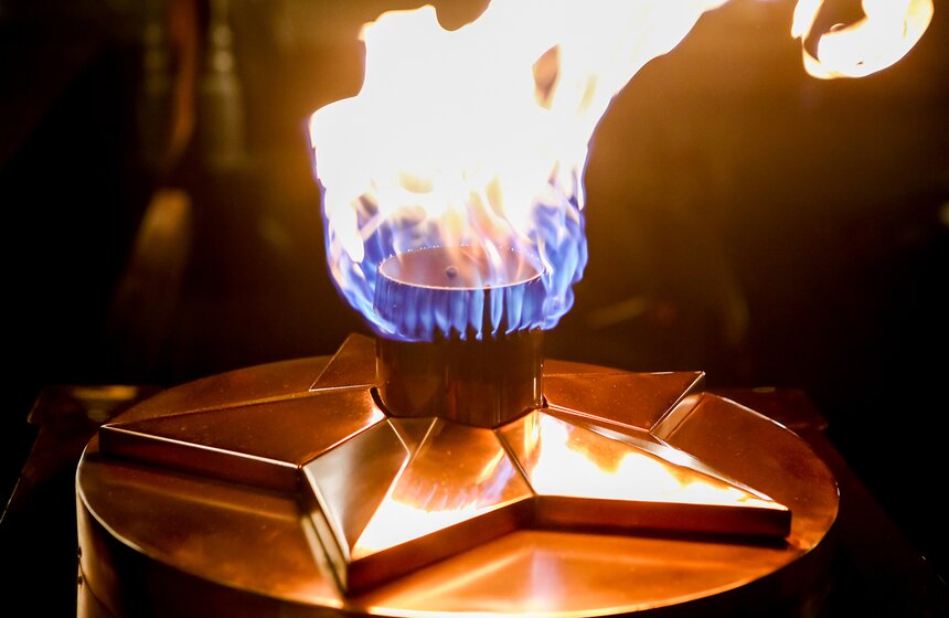 Торжественная церемония профилактики Вечного огня 16 фото