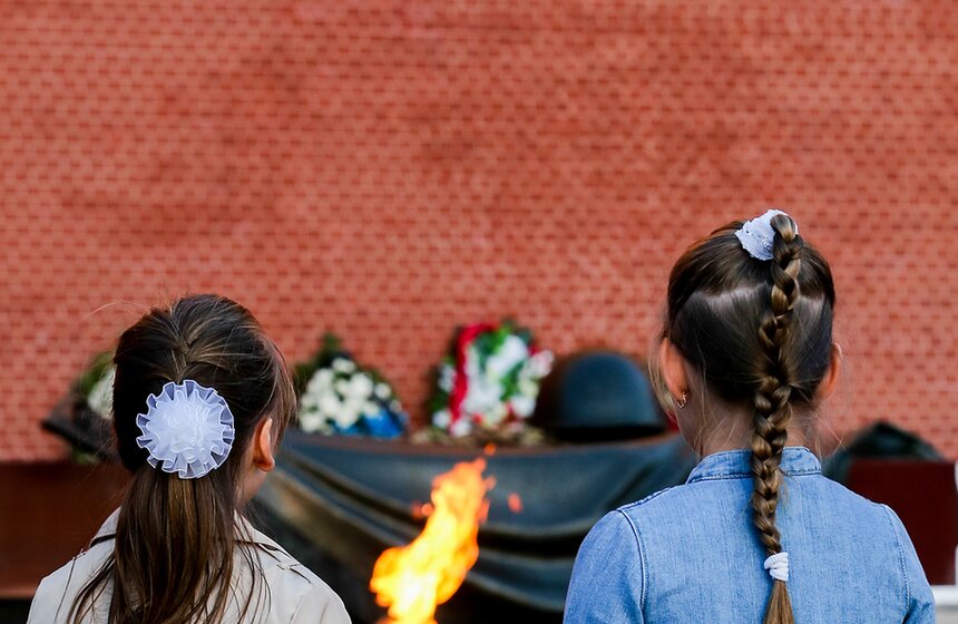 Торжественная церемония профилактики Вечного огня 2 фото