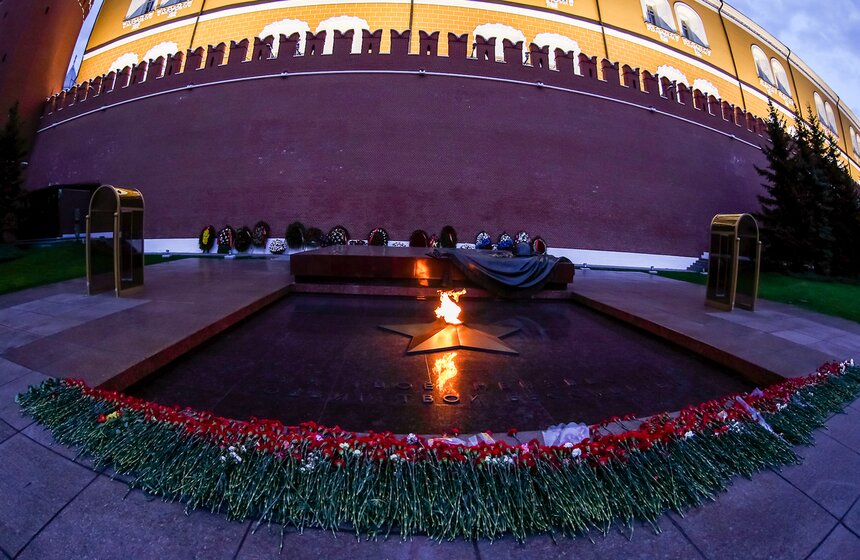 Торжественная церемония профилактики Вечного огня 7 фото