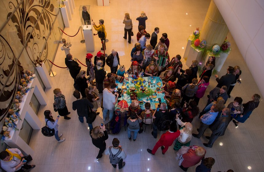Фестиваль пасхальных яиц в театре "Русская песня" 4 фото