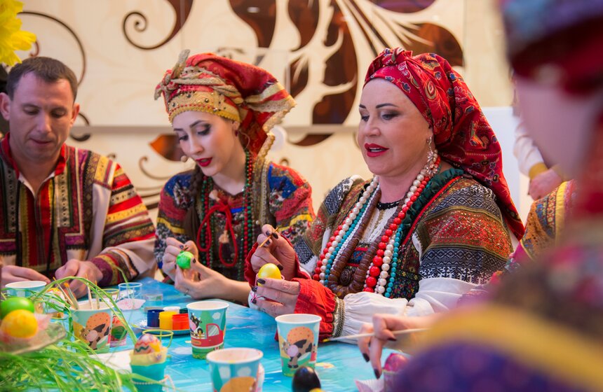 Фестиваль пасхальных яиц в театре "Русская песня" 3 фото