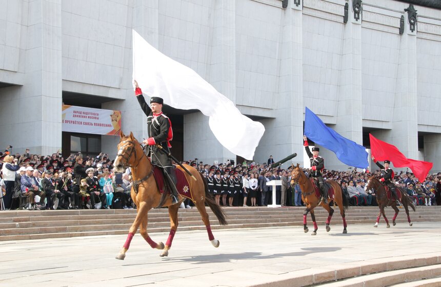 Московский парад кадетов на Поклонной горе 7 фото