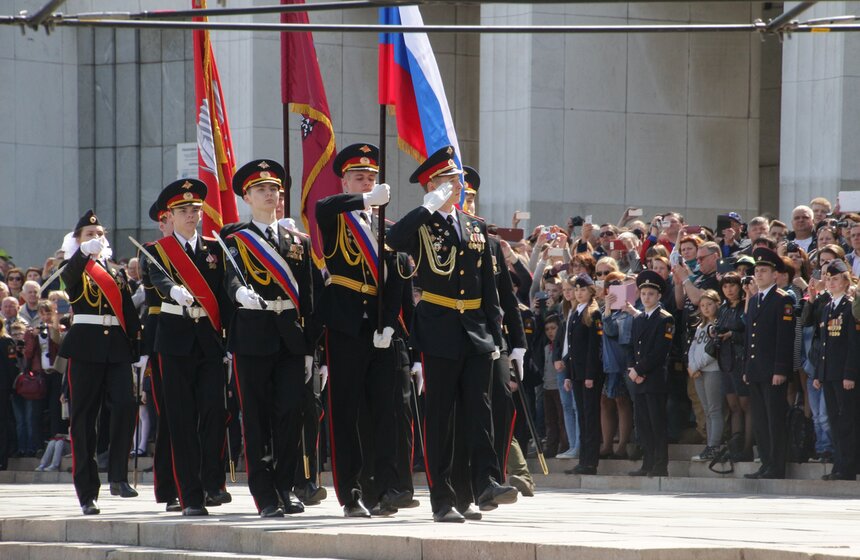 Московский парад кадетов на Поклонной горе 8 фото