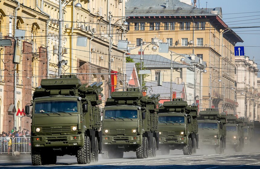 Военная техника приняла участие в генеральной репетиции парада 18 фото