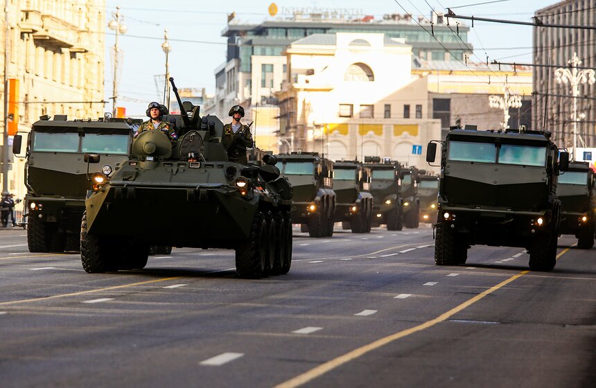 Военная техника приняла участие в генеральной репетиции парада 10 фото