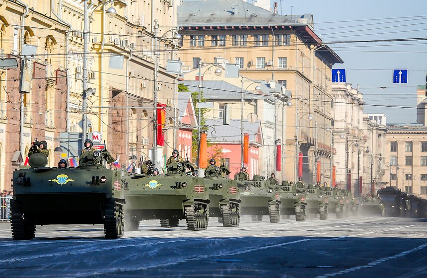 Военная техника приняла участие в генеральной репетиции парада 17 фото