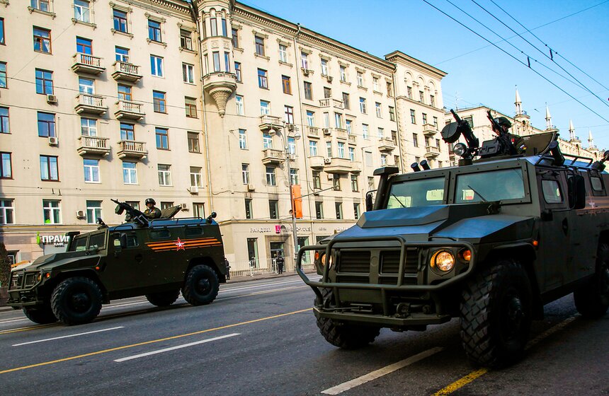 Военная техника приняла участие в генеральной репетиции парада 8 фото