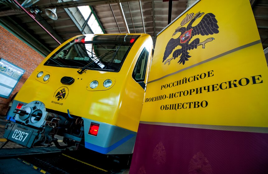 На Кольцевой линии запустили поезд "Кино Победы" 1 фото