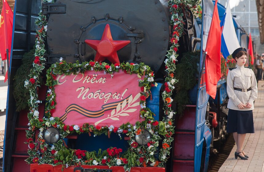 "Поезд Победы" с ветеранами отправился с Киевского вокзала 2 фото