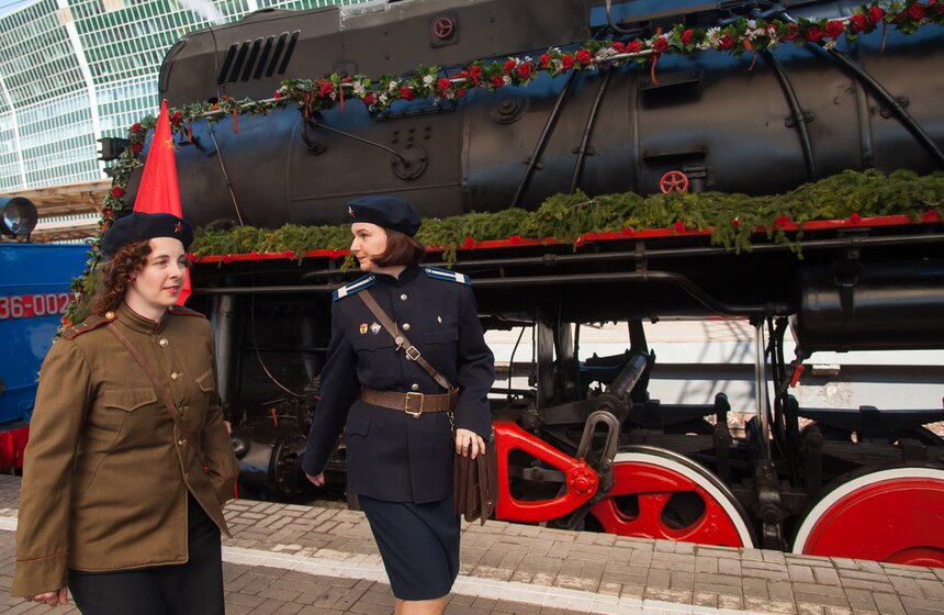 "Поезд Победы" с ветеранами отправился с Киевского вокзала 3 фото