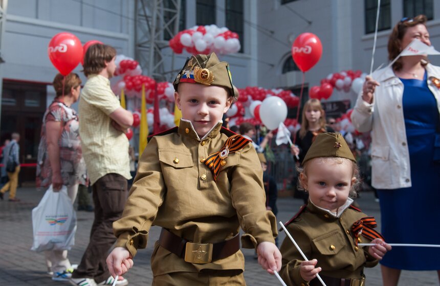"Поезд Победы" с ветеранами отправился с Киевского вокзала 14 фото