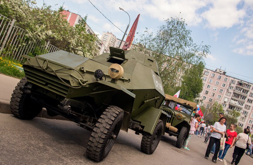 Автопробег на машинах времен Великой Отечественной войны 10 фото