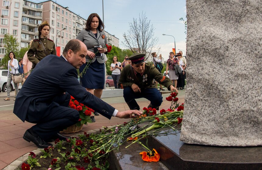 Автопробег на машинах времен Великой Отечественной войны 15 фото
