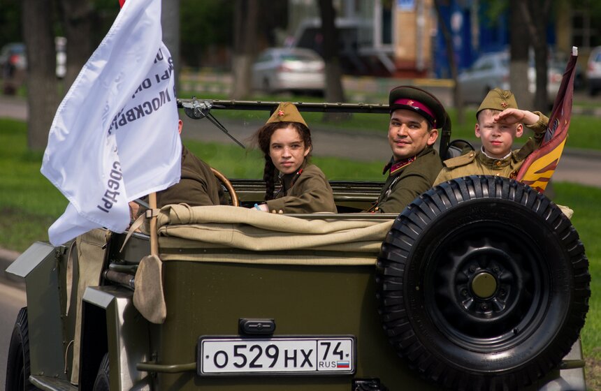 Автопробег на машинах времен Великой Отечественной войны 24 фото