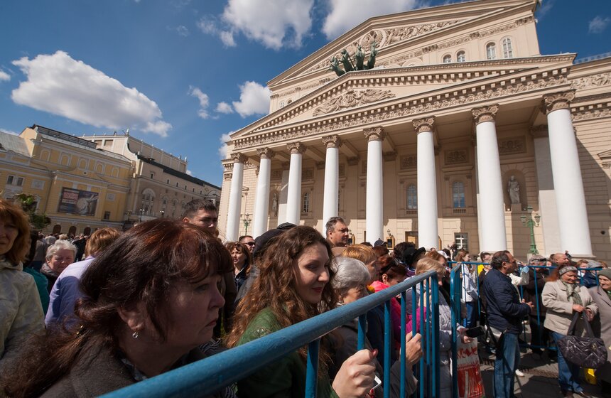 На Театральной площади отметили Вербное Воскресенье 6 фото