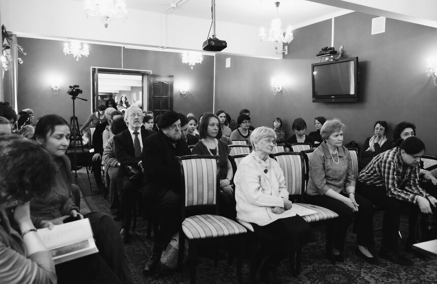 В библиотеке им. Данте прочитали поэму великого писателя 14 фото