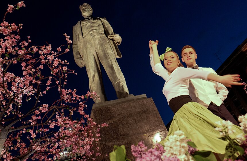 Празднование юбилея "Современника" на Триумфальной площади 45 фото