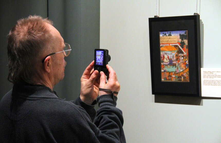 Выставка миниатюр из книги "Бабур-наме" 5 фото