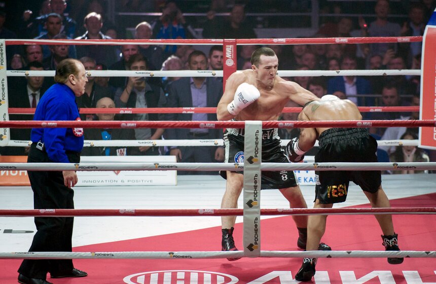 Боксер Лебедев нокаутировал Рамиреса 25 фото