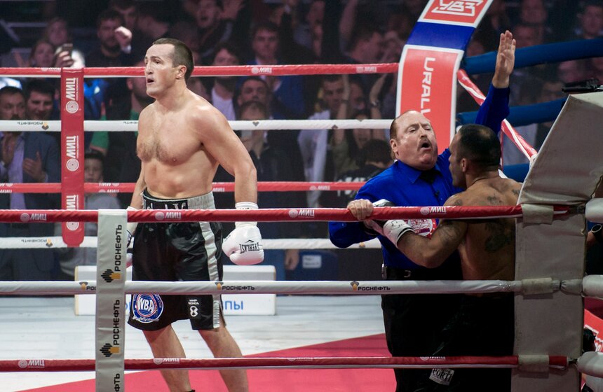 Боксер Лебедев нокаутировал Рамиреса 29 фото