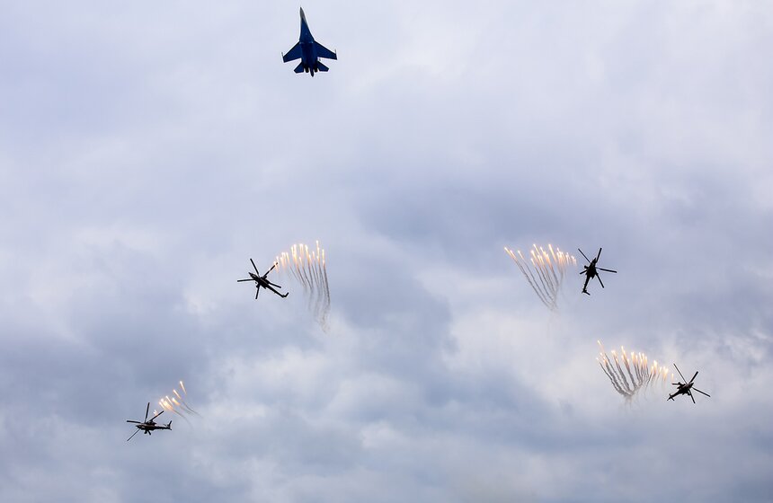 "Стрижи" и "Русские витязи" отметили 25-летие 33 фото