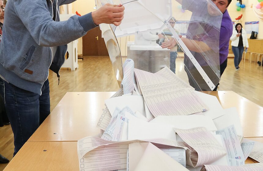 Подсчет голосов по итогам праймериз партии "Единая Россия" 7 фото