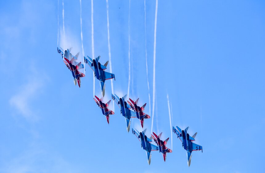 "Стрижи" и "Русские витязи" отметили 25-летие 13 фото