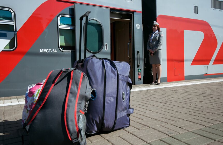 Поезд имени Вячеслава Тихонова отправился в первый рейс 4 фото