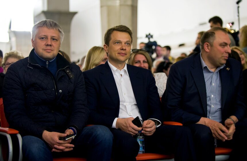 На станции метро "Кропоткинская" прошел ночной концерт 8 фото