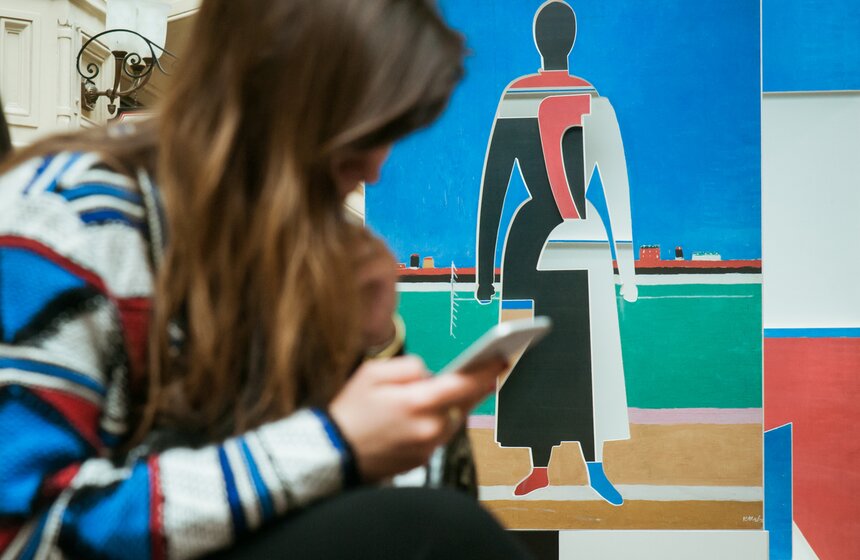 Выставка "Русский авангард. XXI век" в ГУМе 27 фото