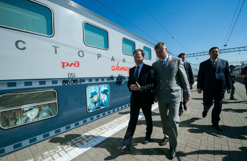 Поезд имени Вячеслава Тихонова отправился в первый рейс 21 фото