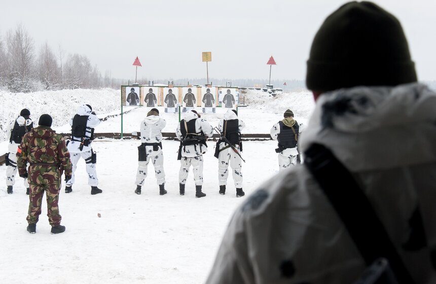 Как устроен полигон, где тренируется ОМОН 9 фото