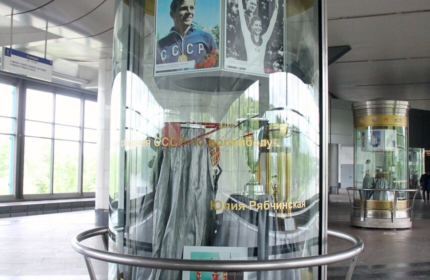 Выставка "Золото наших побед" на станции "Воробьевы горы" 9 фото