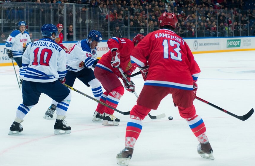 Полуфинал Лиги легенд мирового хоккея 15 фото