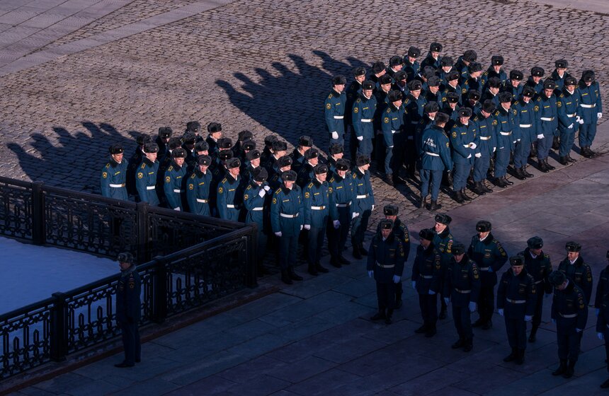 Как выглядит самое большое Знамя Победы 13 фото