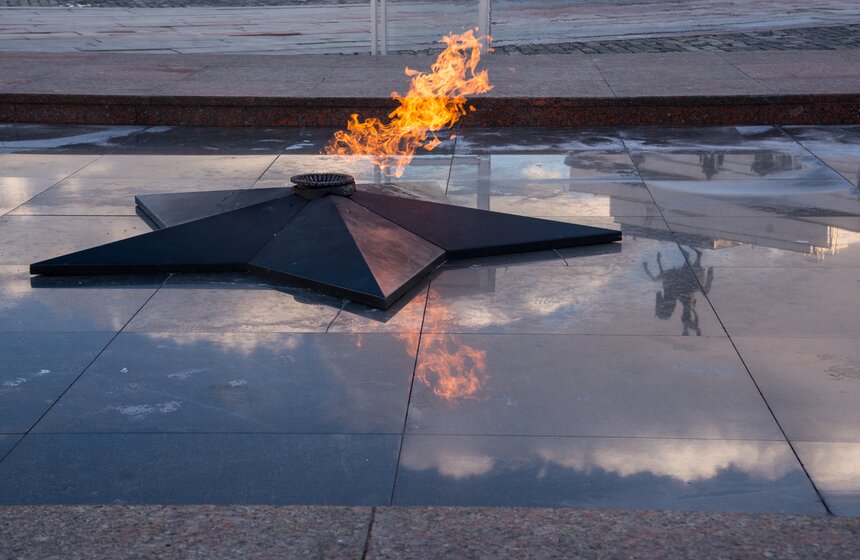 Как выглядит самое большое Знамя Победы 11 фото