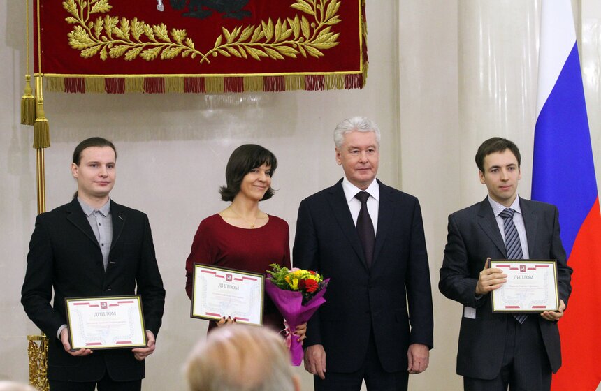 Сергей Собянин вручил премии молодым ученым 8 фото
