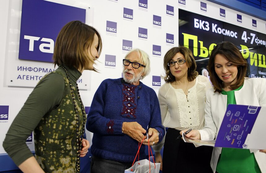 Пресс-конференция Пьера Ришара о спектакле "Пьер Ричард III" 23 фото