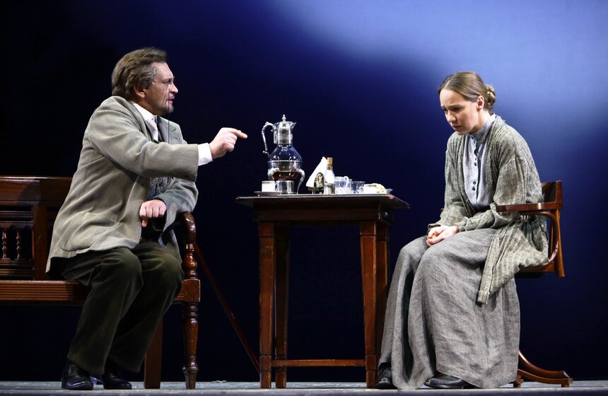 В театре Моссовета показали спектакль "Вишневый сад" 13 фото