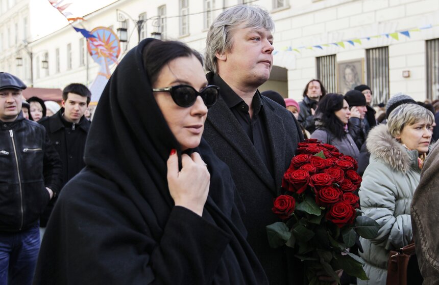 В Москве простились с актером Андреем Паниным 9 фото