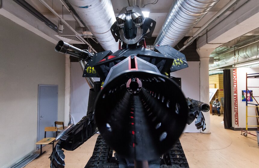 Презентация трехметрового робота Night Fox II в МХПИ 2 фото